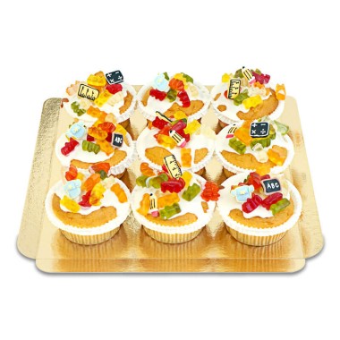 Einschulung-Muffins mit HARIBO® Goldbären & Zuckerdeko