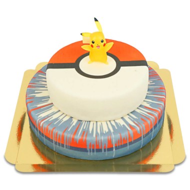 Pokémon®-Figur auf zweistöckiger Spielball-Torte
