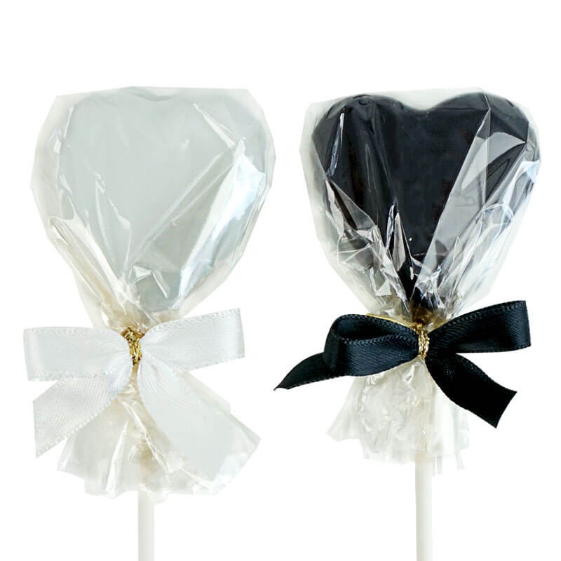 Herzförmige Cake-Pops mit heller und dunkler Schokolade (12 Stück)