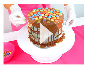 Deine Torte mit SMARTIES® Schokolinsen!