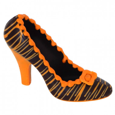 Dunkler Schokoladen-Schuh mit orangen Streifen